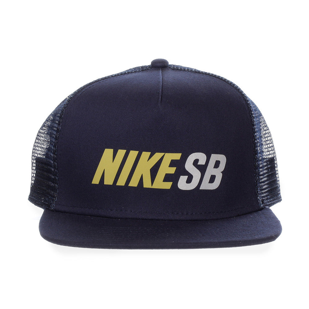 SB Reflect Trucker